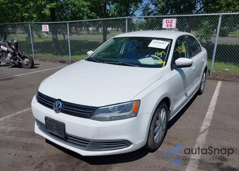 2014 Volkswagen Jetta 1.8T Se from USA, damaged, VIN 3VWD17AJ9EM420615